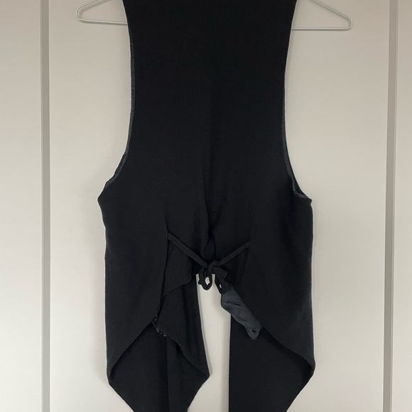 Massimo Dutti Black Plunge Sleeveless Vest - Picture 6 of 6